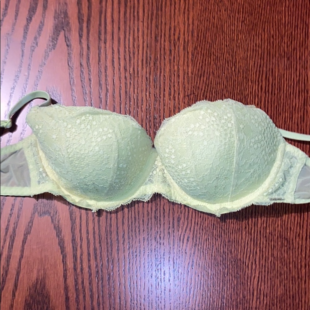 pink vs bra